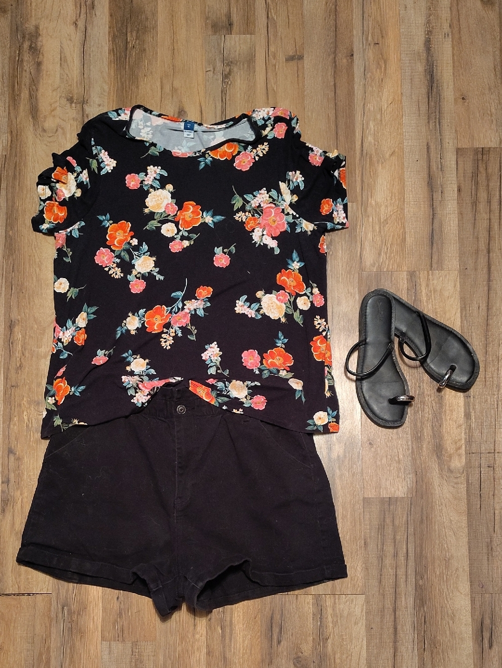 Old Navy Black Floral Short Sleeve Tee - Bright Multi